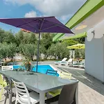 Luxury Nika With Pool Near The Beach, Extra Pool Heating Available Vila