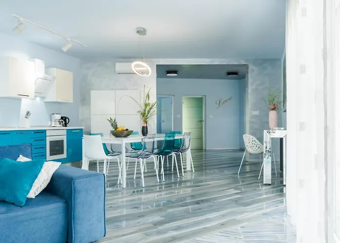 Vila Luxury Nika With Pool Near The Beach, Extra Pool Heating Available Medulin