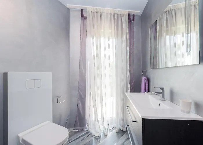 Luxury Nika With Pool Near The Beach, Extra Pool Heating Available Villa Medulin