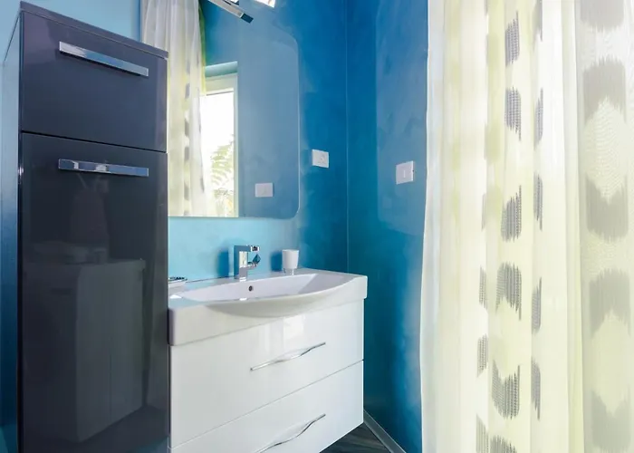 Luxury Nika With Pool Near The Beach, Extra Pool Heating Available Villa