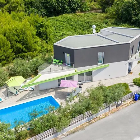 Luxury Nika With Pool Near The Beach, Extra Pool Heating Available Villa *