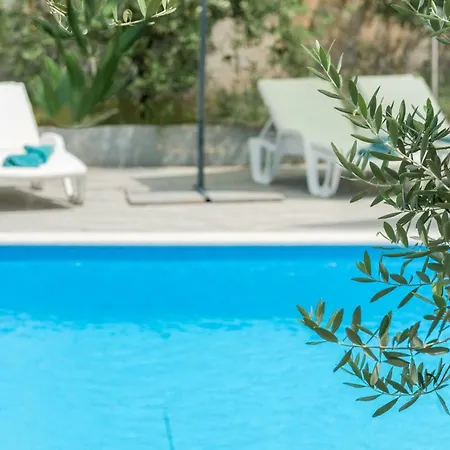 Luxury Nika With Pool Near The Beach, Extra Pool Heating Available Βίλα Μεντουλίν