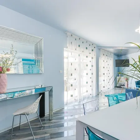 Luxury Nika With Pool Near The Beach, Extra Pool Heating Available Βίλα