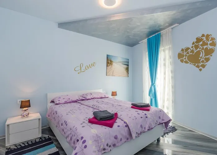 Luxury Nika With Pool Near The Beach, Extra Pool Heating Available 빌라 *